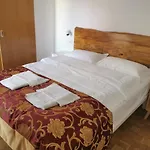 Moychi Pensjonat 3*